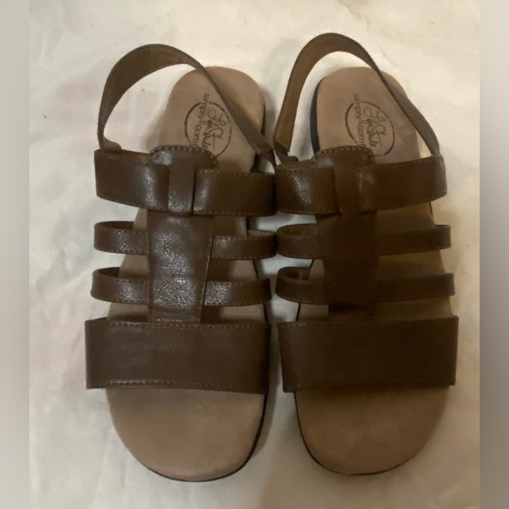 NWOT LifeStride Women's Edina Flat Sandal Brown Size 6.5